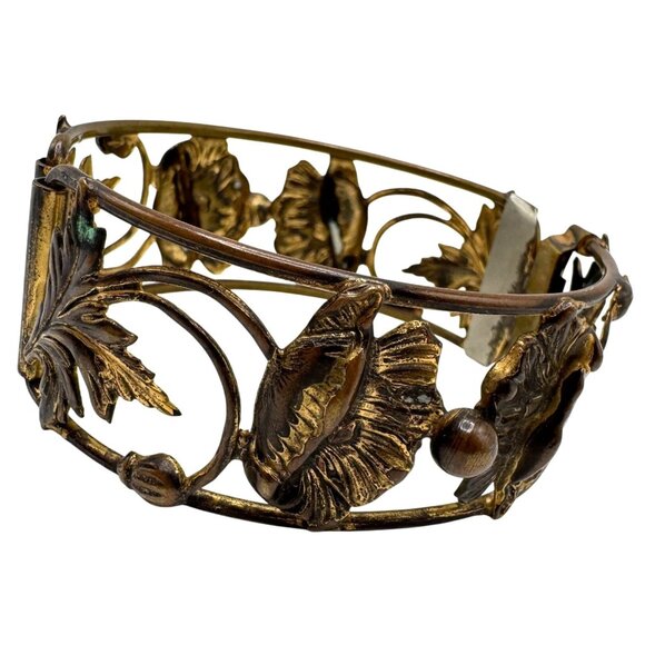 Victorian Repousse Brass Cuff Bangle With Floral Design Vintage - Picture 1 of 12